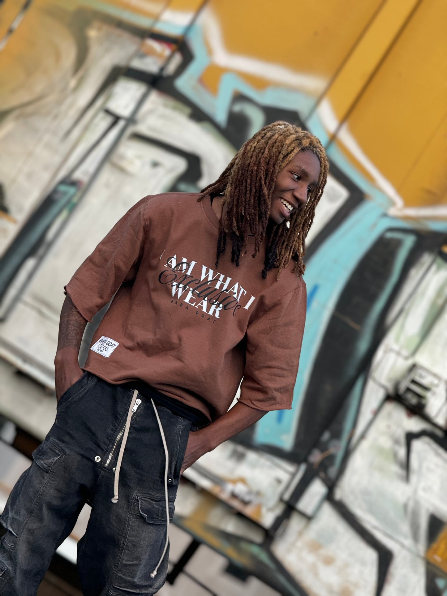 "Exclusive" Cropped Sweater T-Shirt