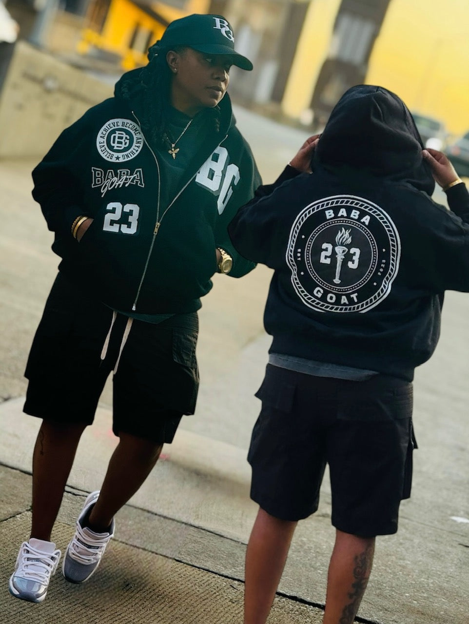 Hoodies & Sweatshirts